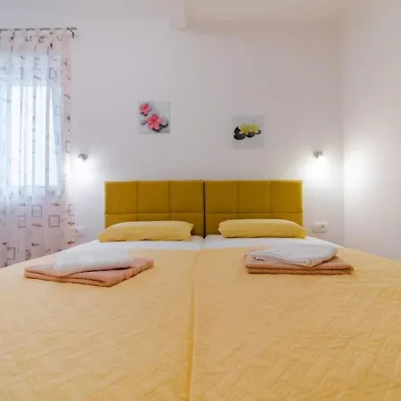 Stella Apartment